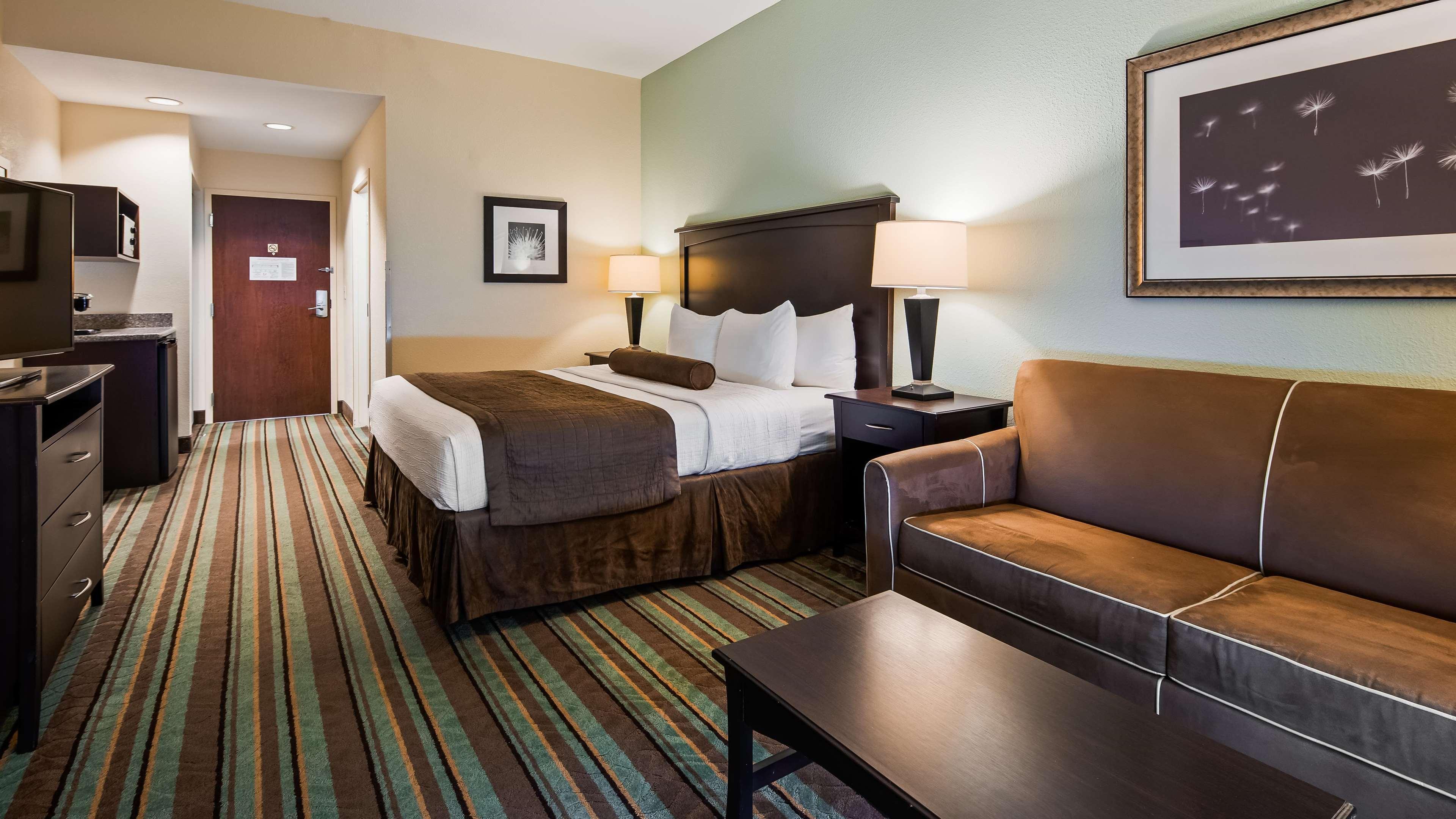 Best Western Plus Chain Of Lakes Inn & Suites Leesburg Exterior photo