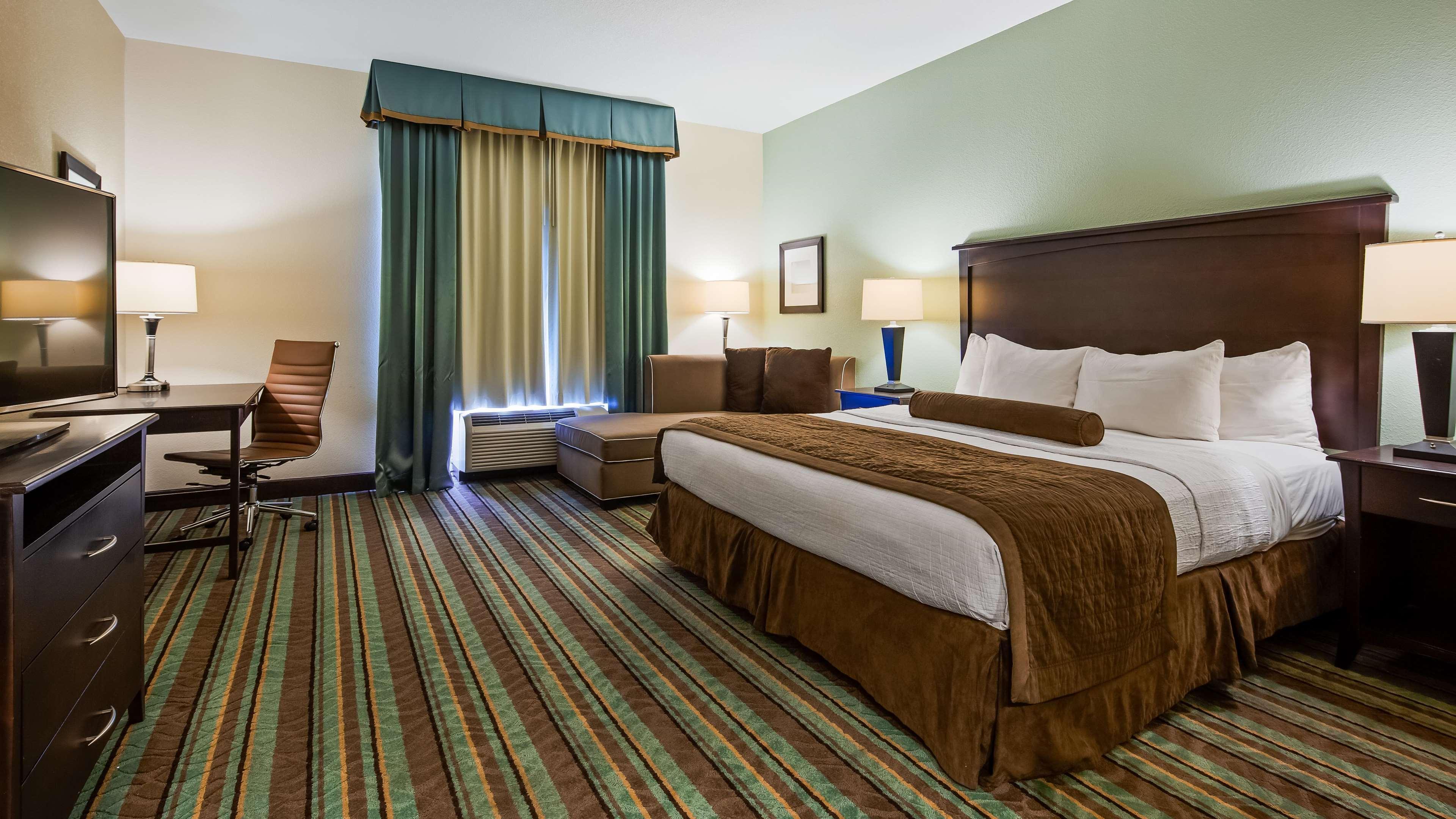 Best Western Plus Chain Of Lakes Inn & Suites Leesburg Exterior photo